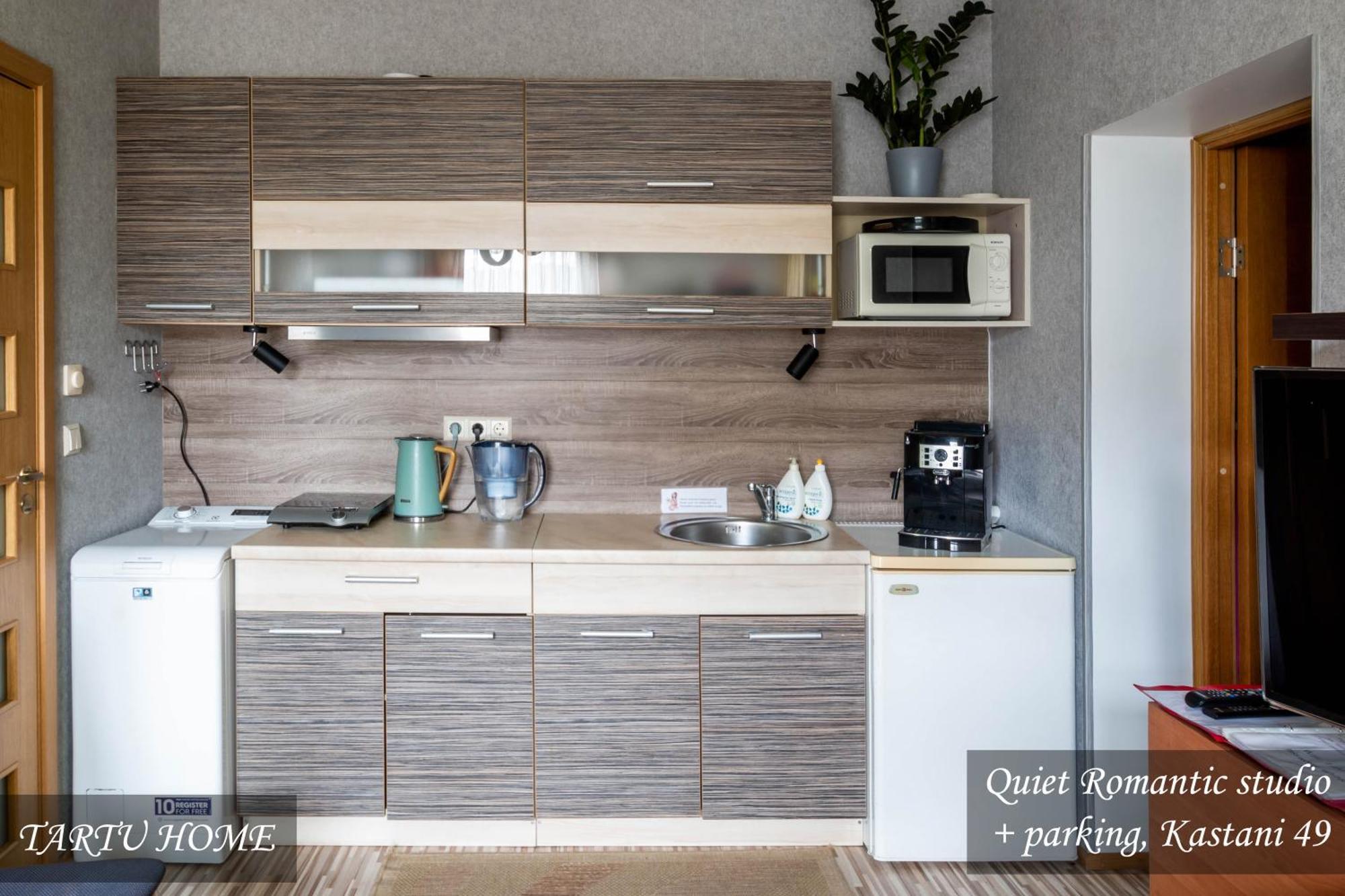 Quiet Romantic Studio Plus Parking, Tartu Home Kültér fotó